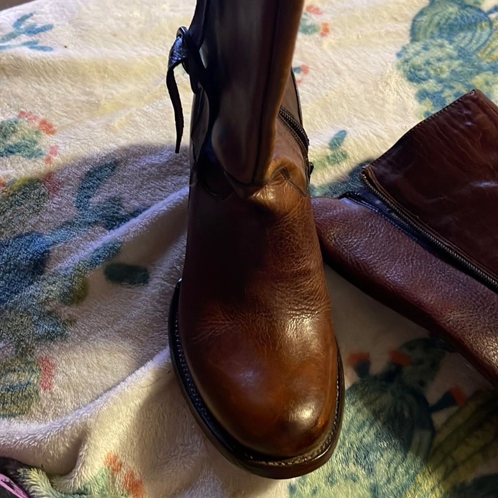 Gorgeous leather boots.